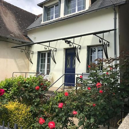 Town House Jumilhac-Le-Grandヴィラ エクステリア 写真