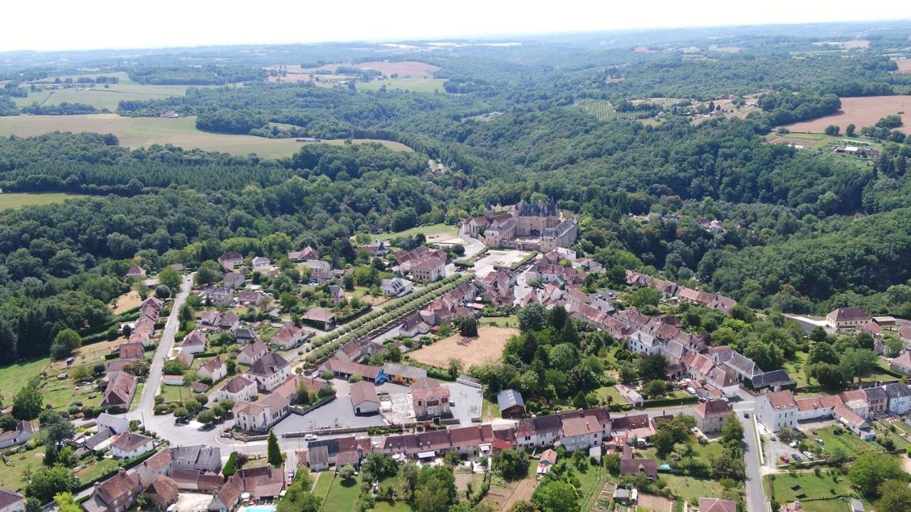 Town House Jumilhac-Le-Grandヴィラ エクステリア 写真