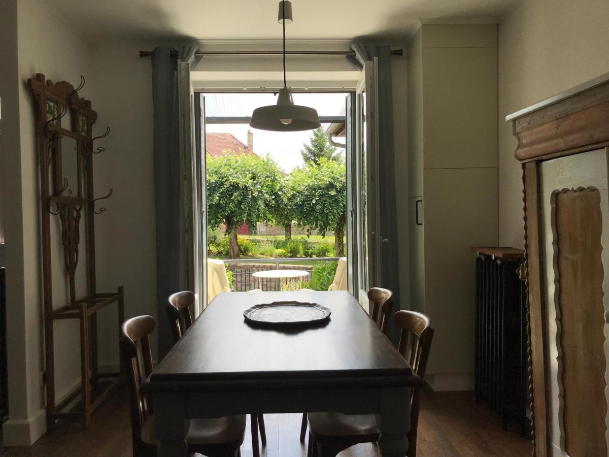 Town House Jumilhac-Le-Grandヴィラ エクステリア 写真