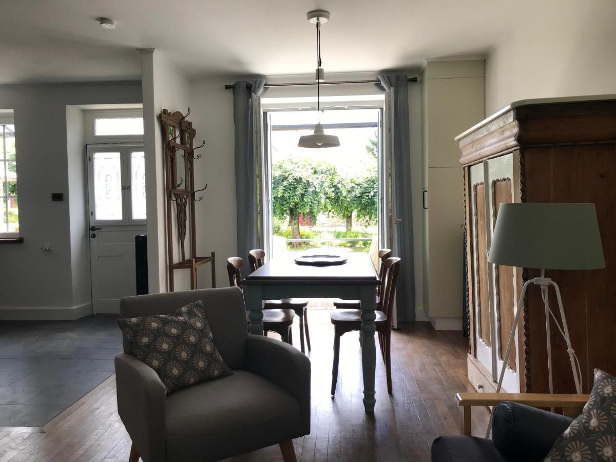 Town House Jumilhac-Le-Grandヴィラ エクステリア 写真